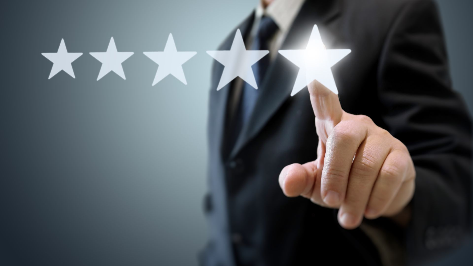 Descubra como o Google cria uma hierarquia silenciosa entre empresas e aprenda a otimizar sua presença online para se destacar.